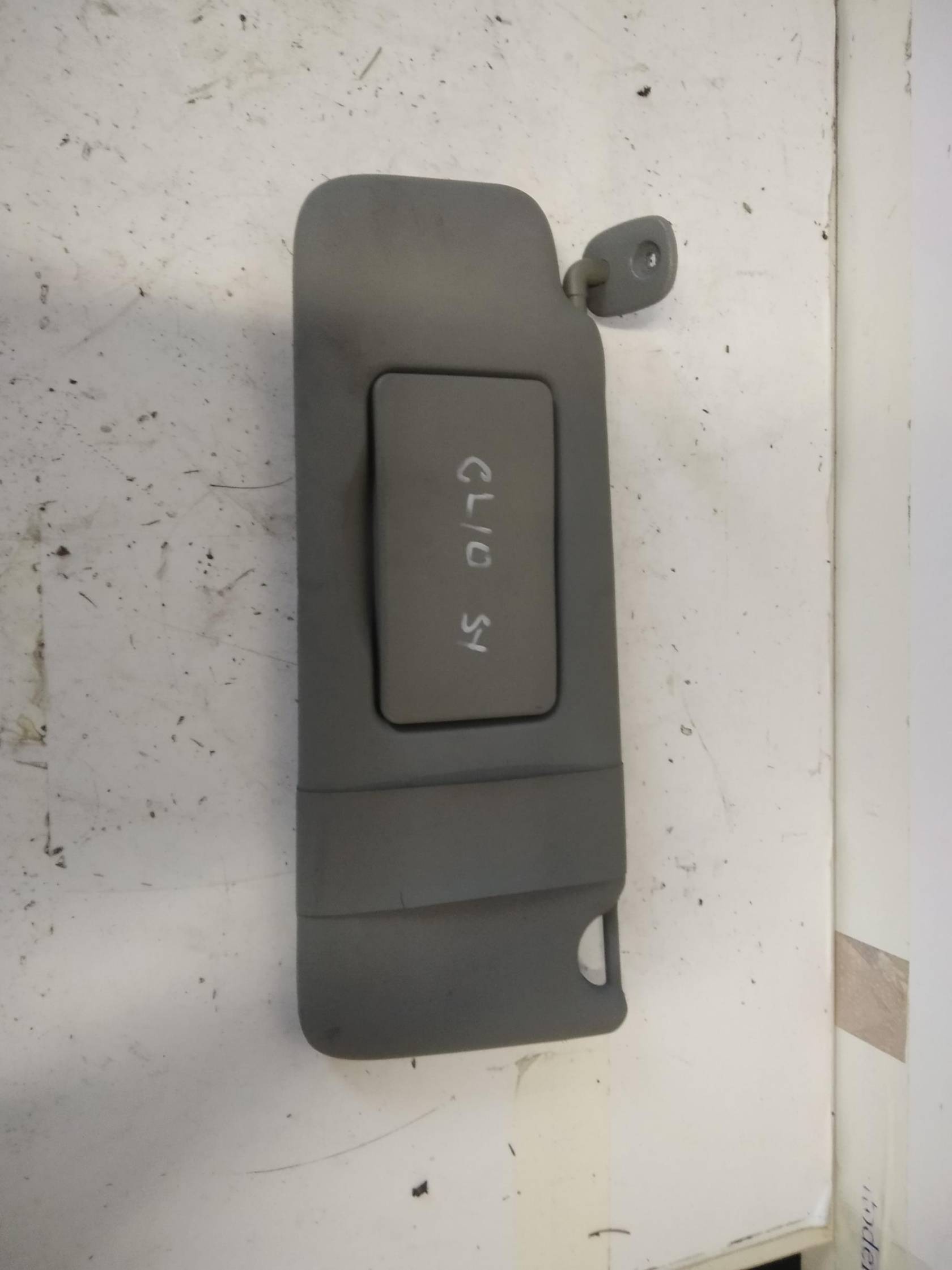 Aletta parasole parabrezza sx.